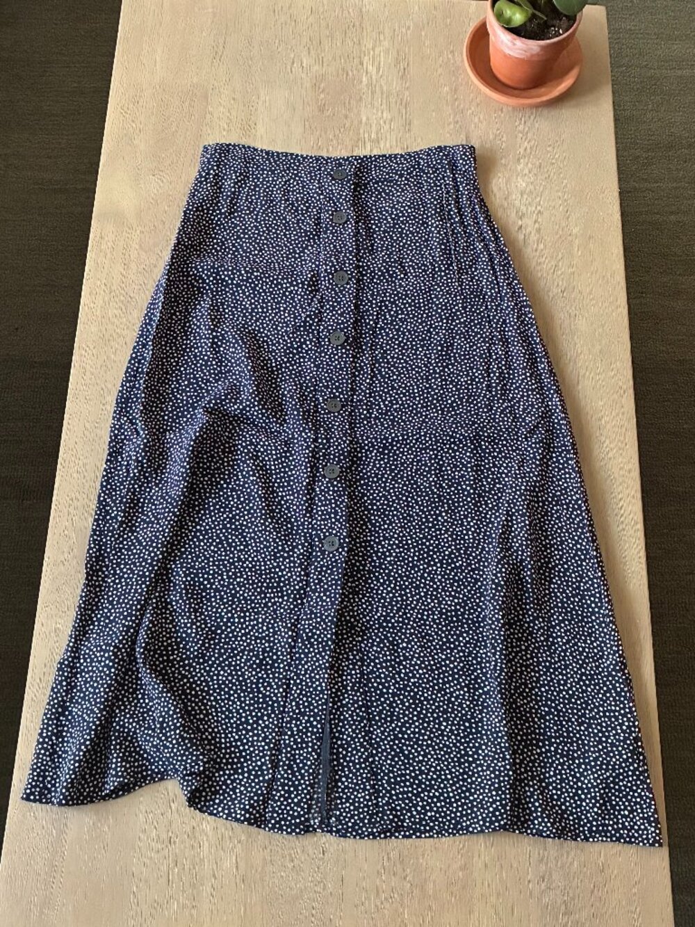 Gap Navy Blue & White Dot Button front Midi A-Line Skirt - Size 4